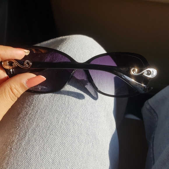 SunGlasses - Picture 5 of 5